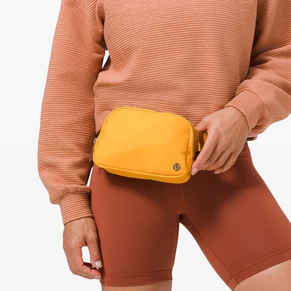 🌟SALE🌟 Lululemon OG Everywhere Belt Bag, Honey Lemon